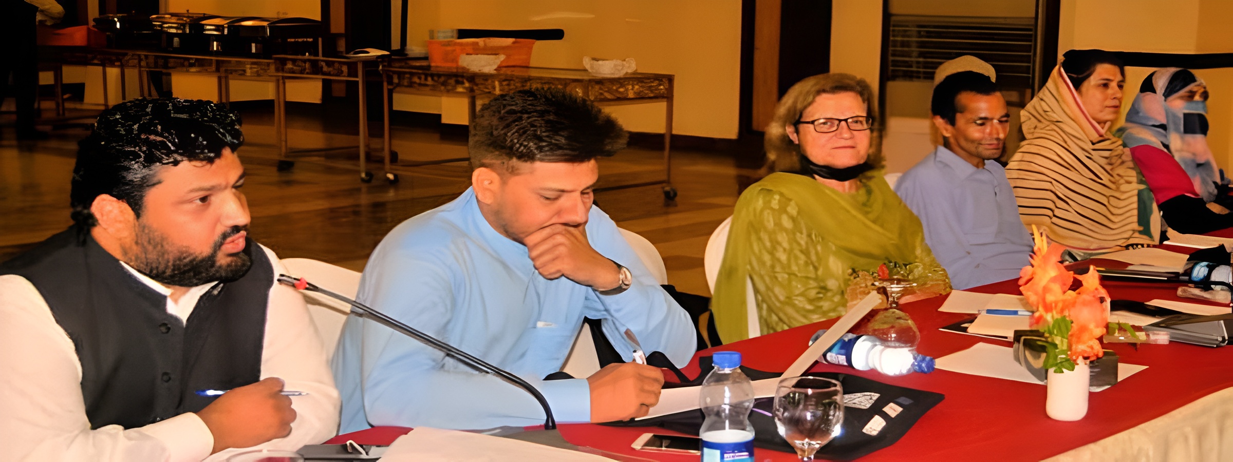 slider5-Picsart-AiImageEnhancer